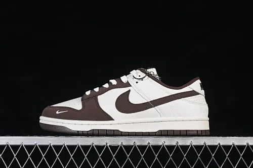 All Categories Nk SB Dunk Series Nk SB Dunk Low High-end Customized Low-top Shoes Nike SB Dunk Low Year of the Horse Limited Brown and White Embossed High-end Customized Low-top Casual Skateboard Shoes IQ1118-220